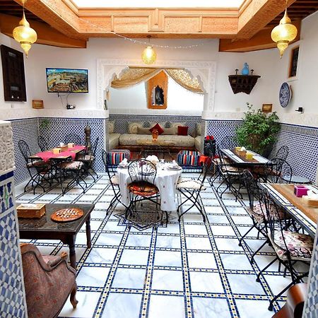 Riad Tafoukt Фес Екстериор снимка