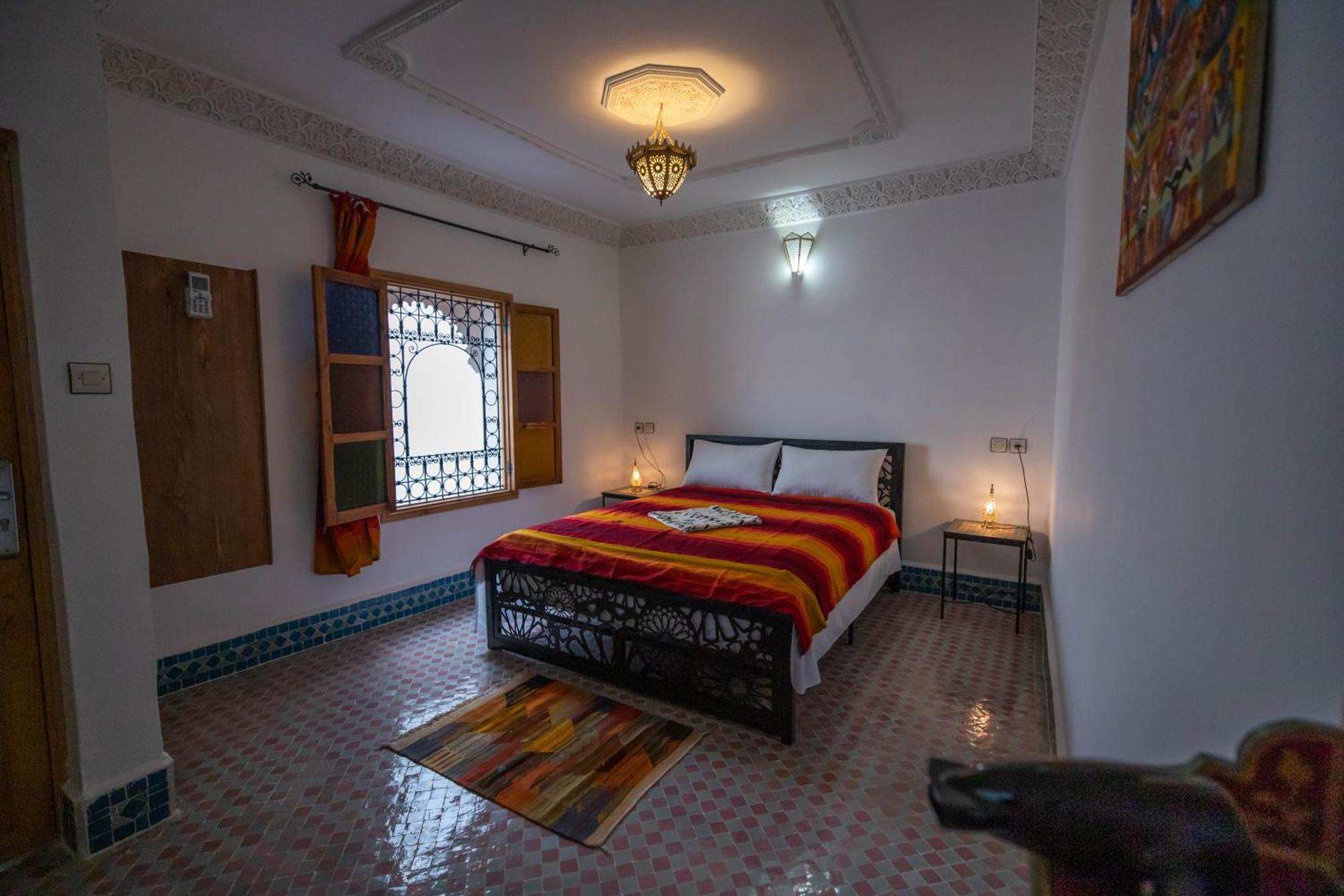 Riad Tafoukt Фес Екстериор снимка