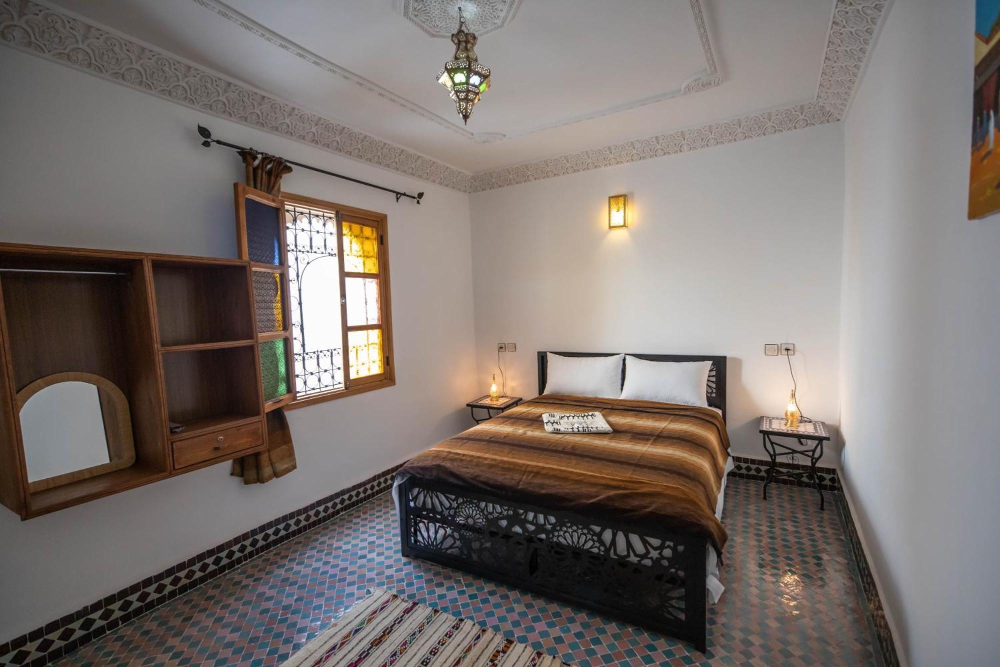 Riad Tafoukt Фес Екстериор снимка