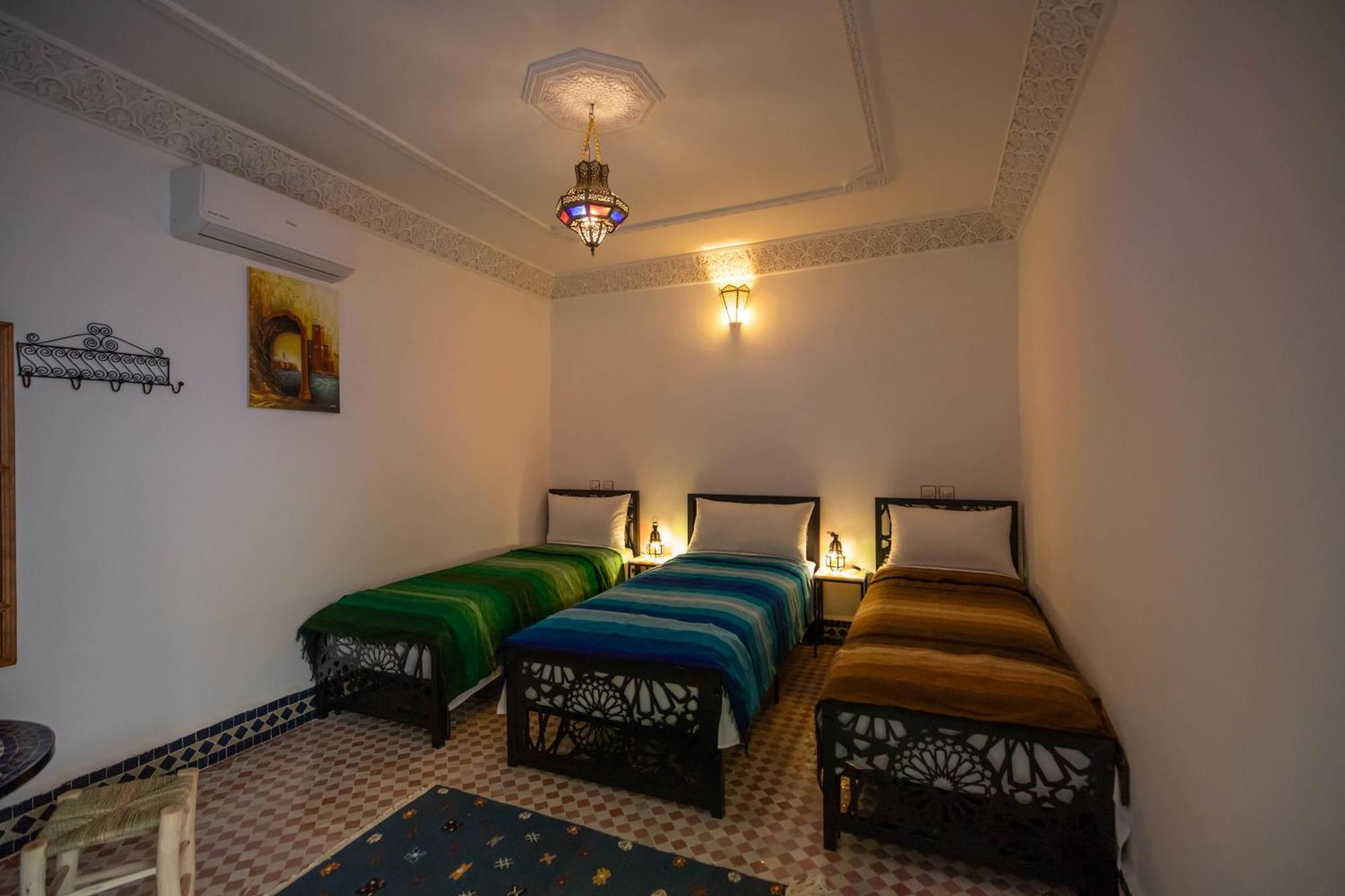 Riad Tafoukt Фес Екстериор снимка