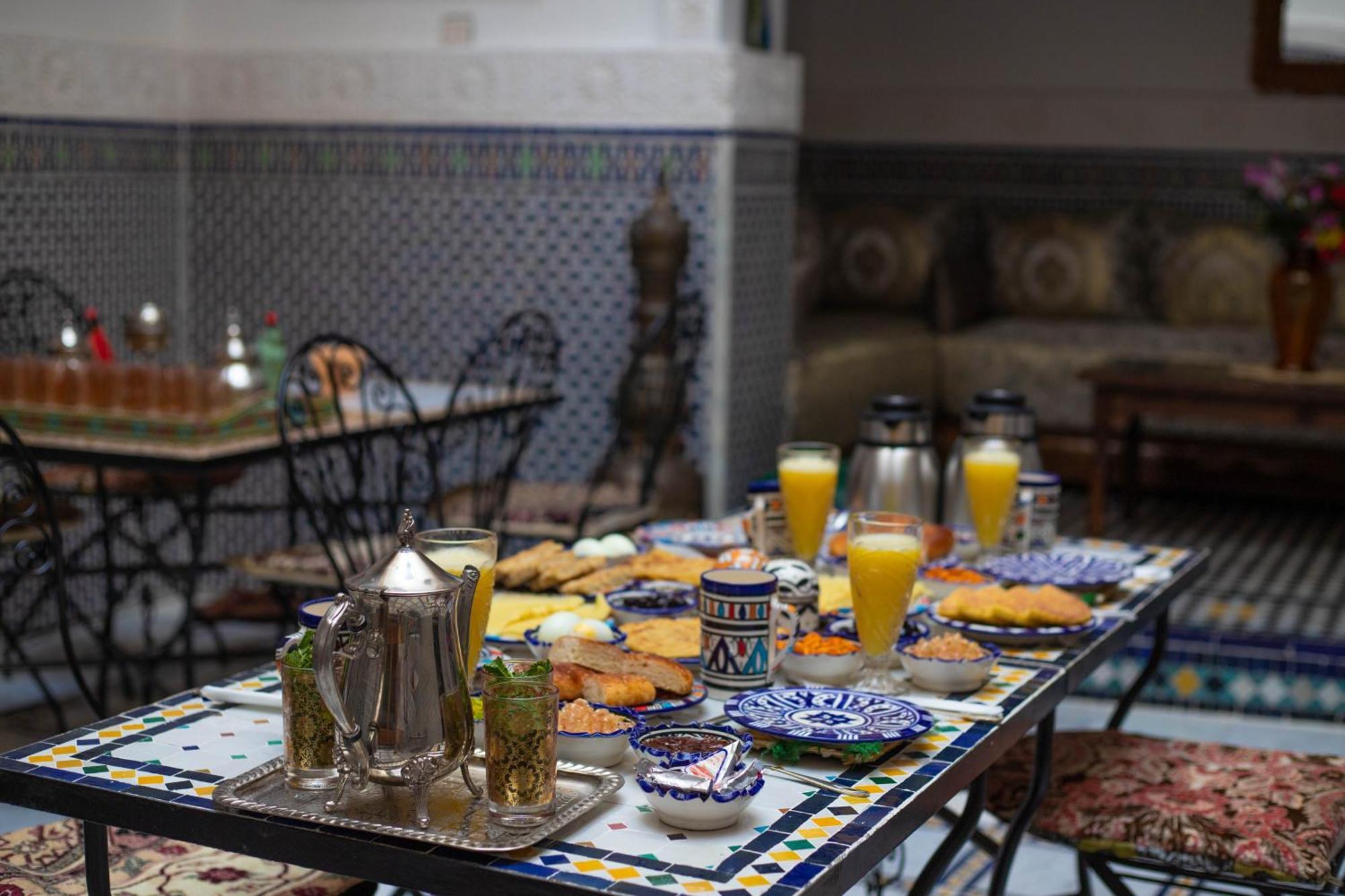 Riad Tafoukt Фес Екстериор снимка