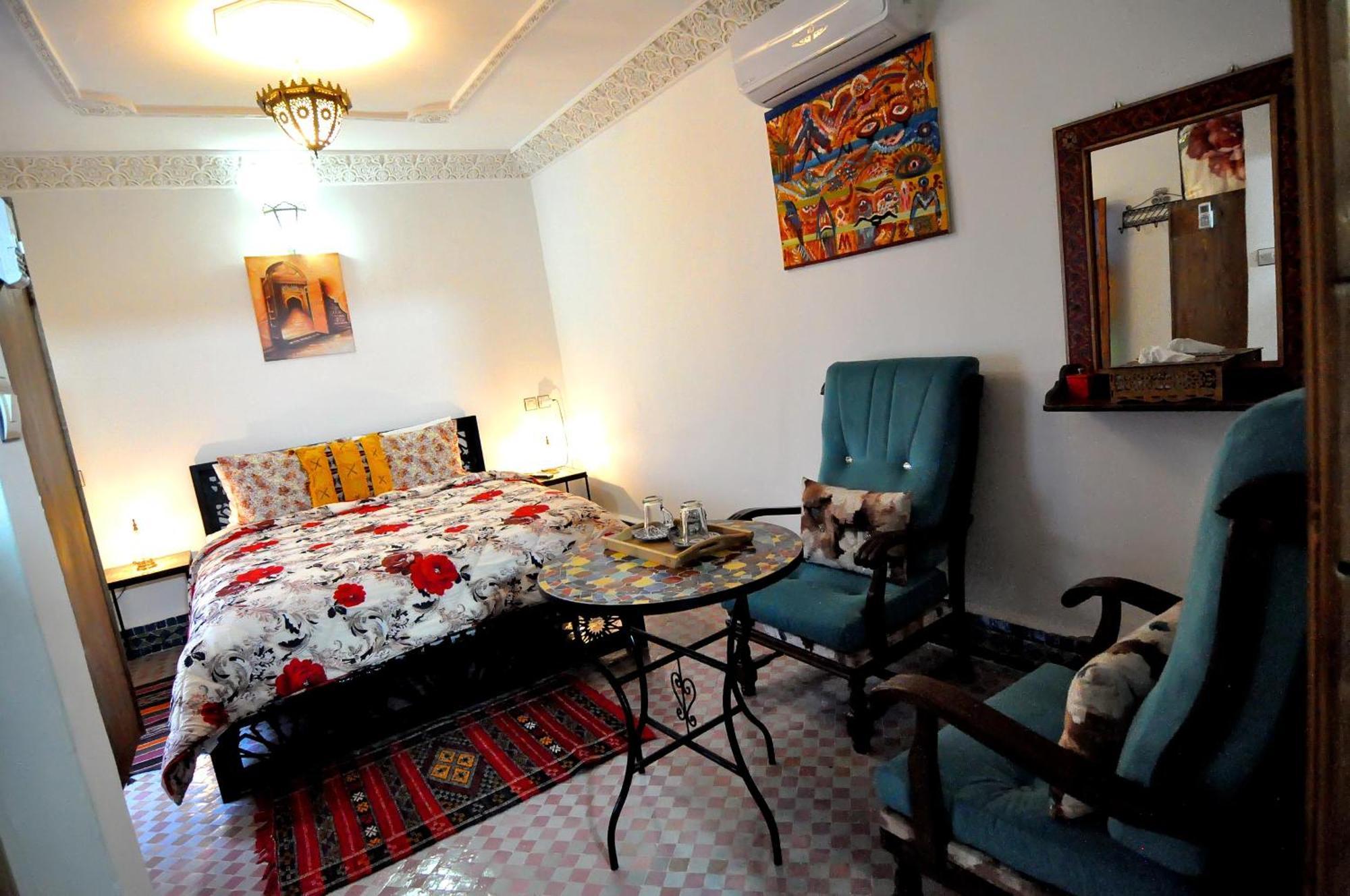 Riad Tafoukt Фес Екстериор снимка